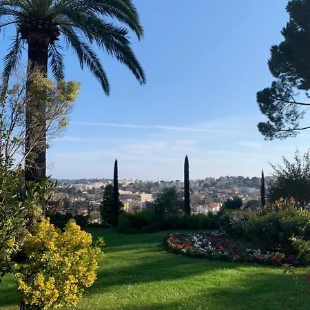 Apartamento With A Panoramic View At The Floor Of A With A Pool *