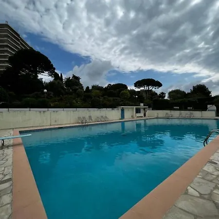 Apartamento With A Panoramic View At The Floor Of A With A Pool *